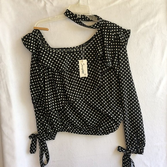 NWT Simplee Asymmetrical Polka Dot Black & White Blouse, Choker Collar, Size M - Picture 4 of 9